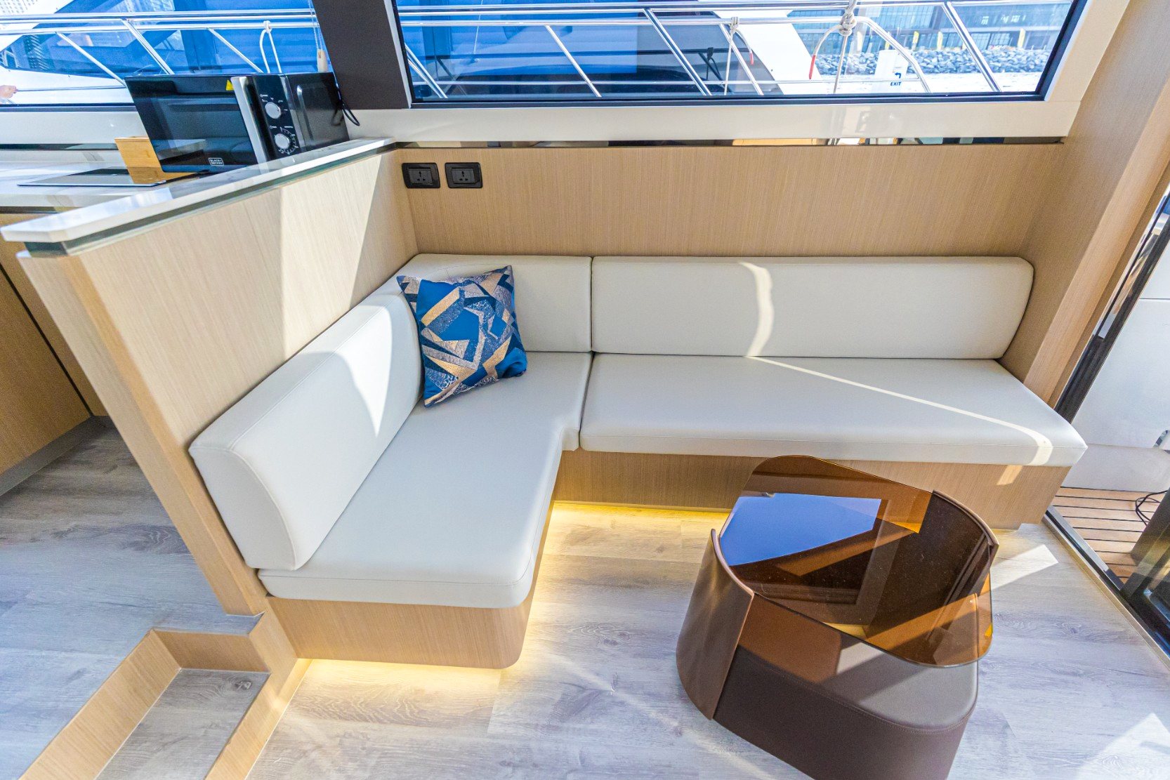 Sky Walker Axa yacht, image 7