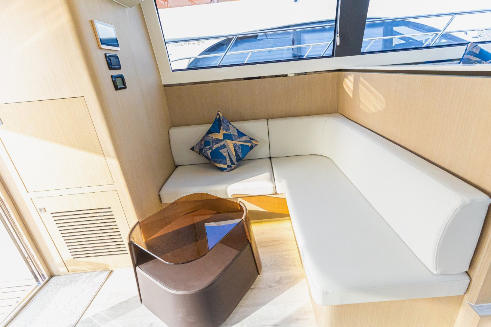 Sky Walker Axa yacht, image 8