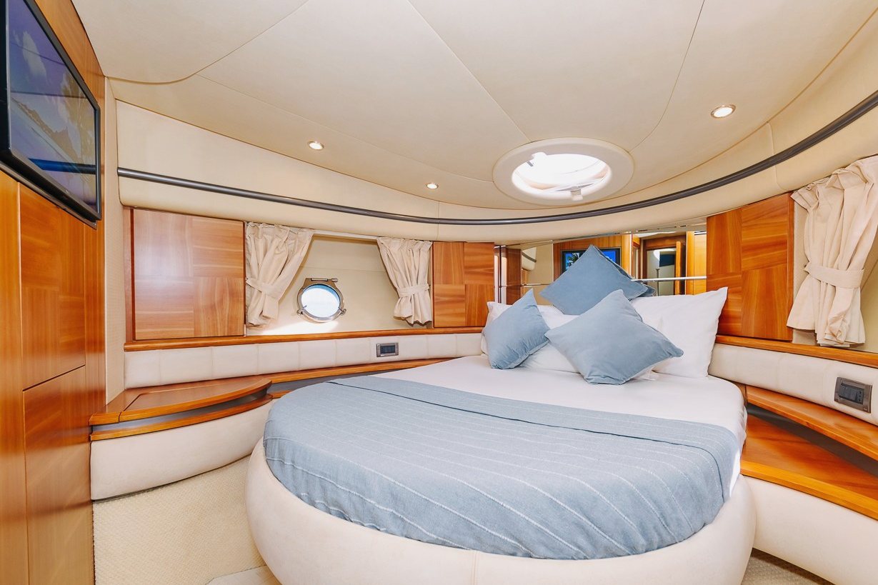 Azimut Candy yacht, image 4