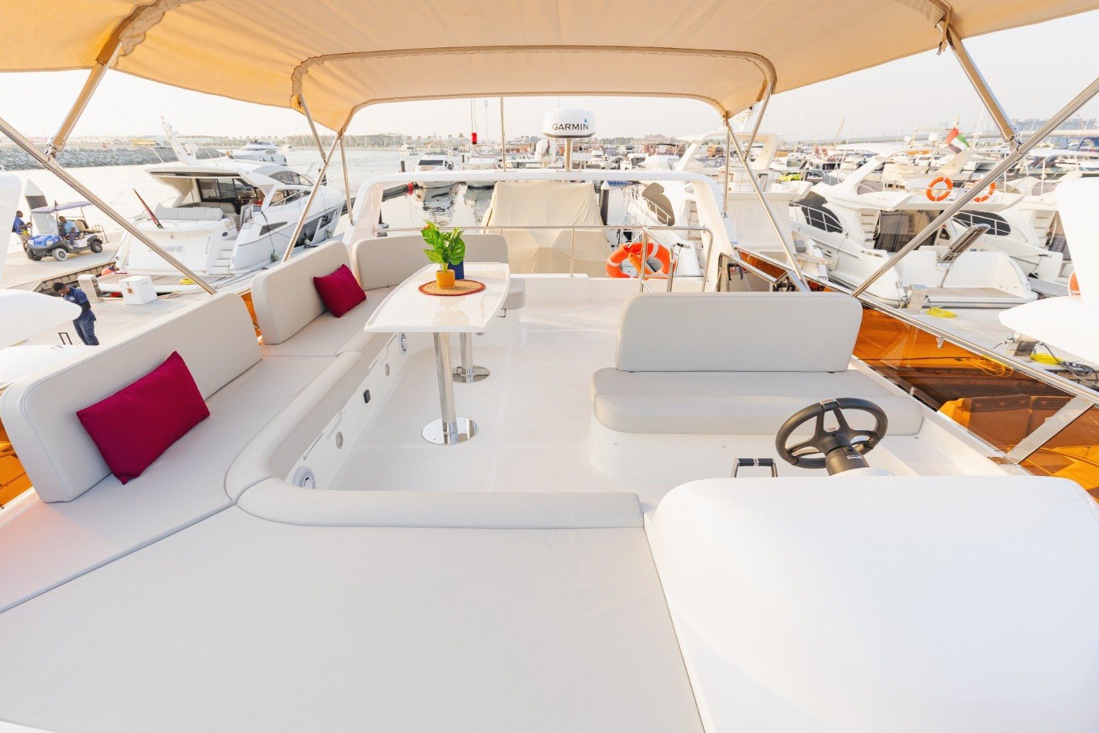 Sky Walker Ava yacht, image 3