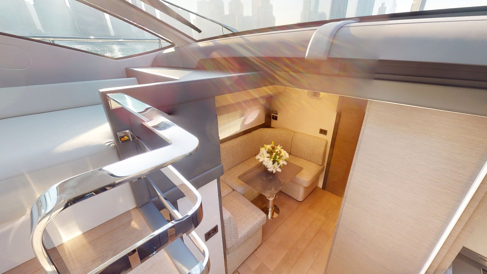 Pershing 5X Pearl White yacht, image 13