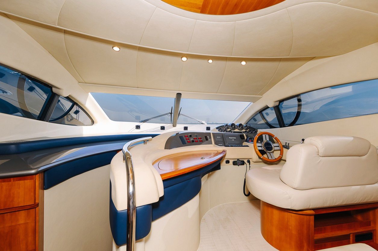 Azimut Candy yacht, image 9