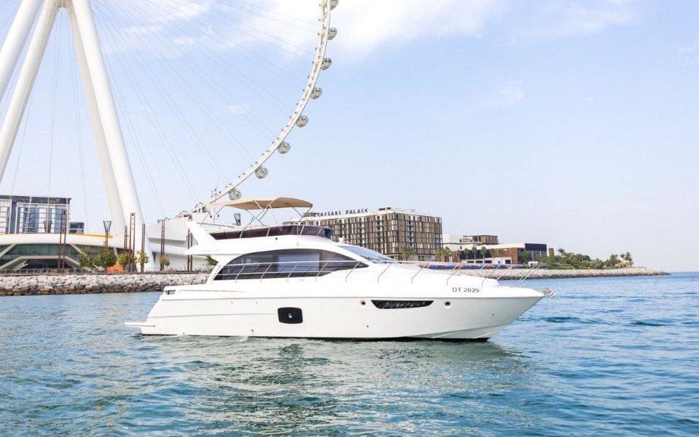 52 ft Sky Walker Axa