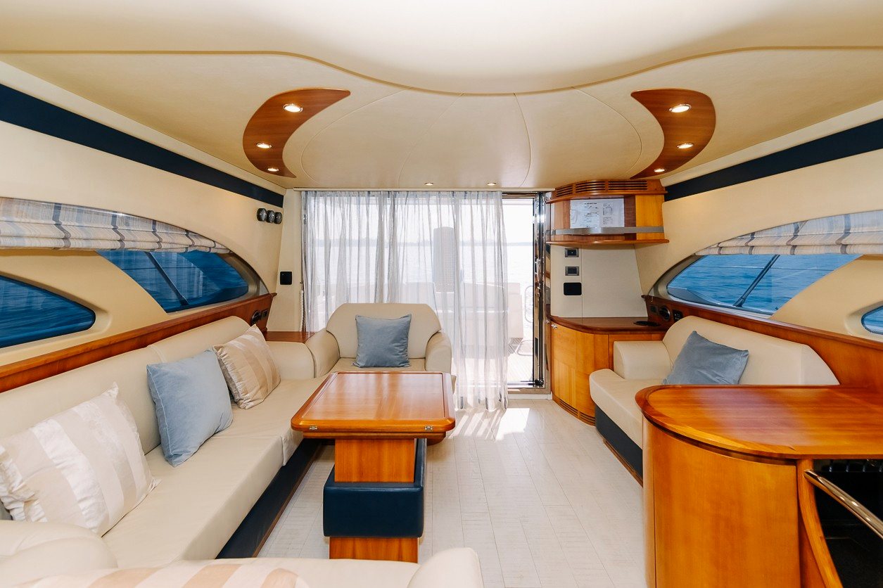 Azimut Candy yacht, image 3