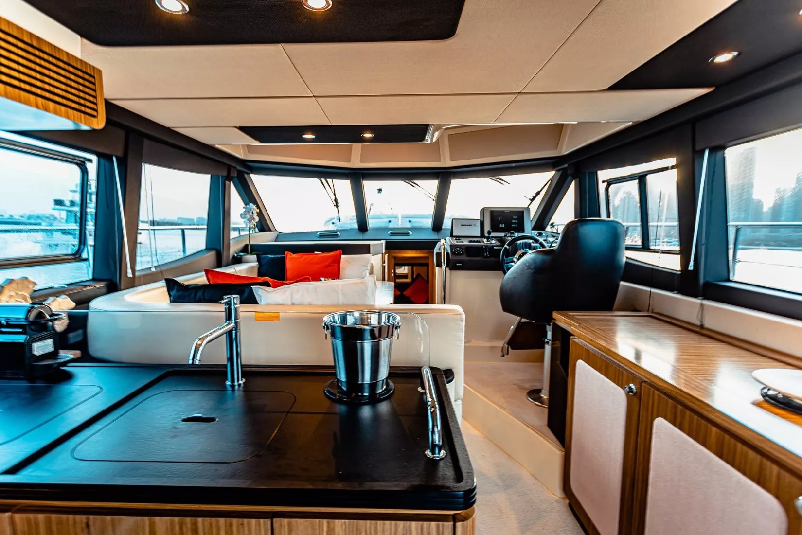 Azimut Magellano 43 ft yacht, image 10