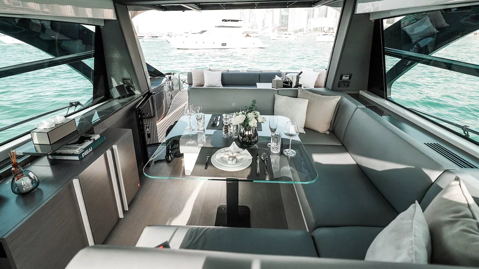 Pershing 5X Shark Grey yacht, image 2