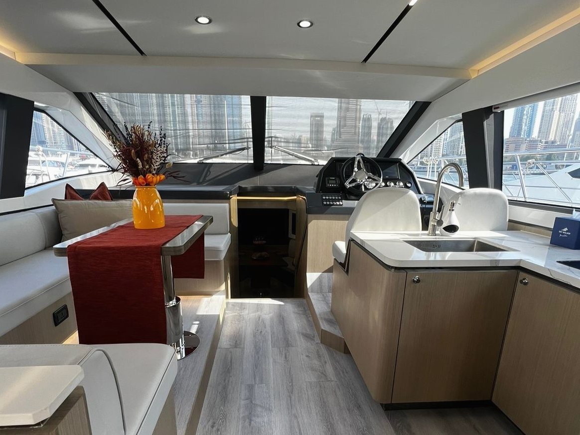 Sky Walker Ava yacht, image 8
