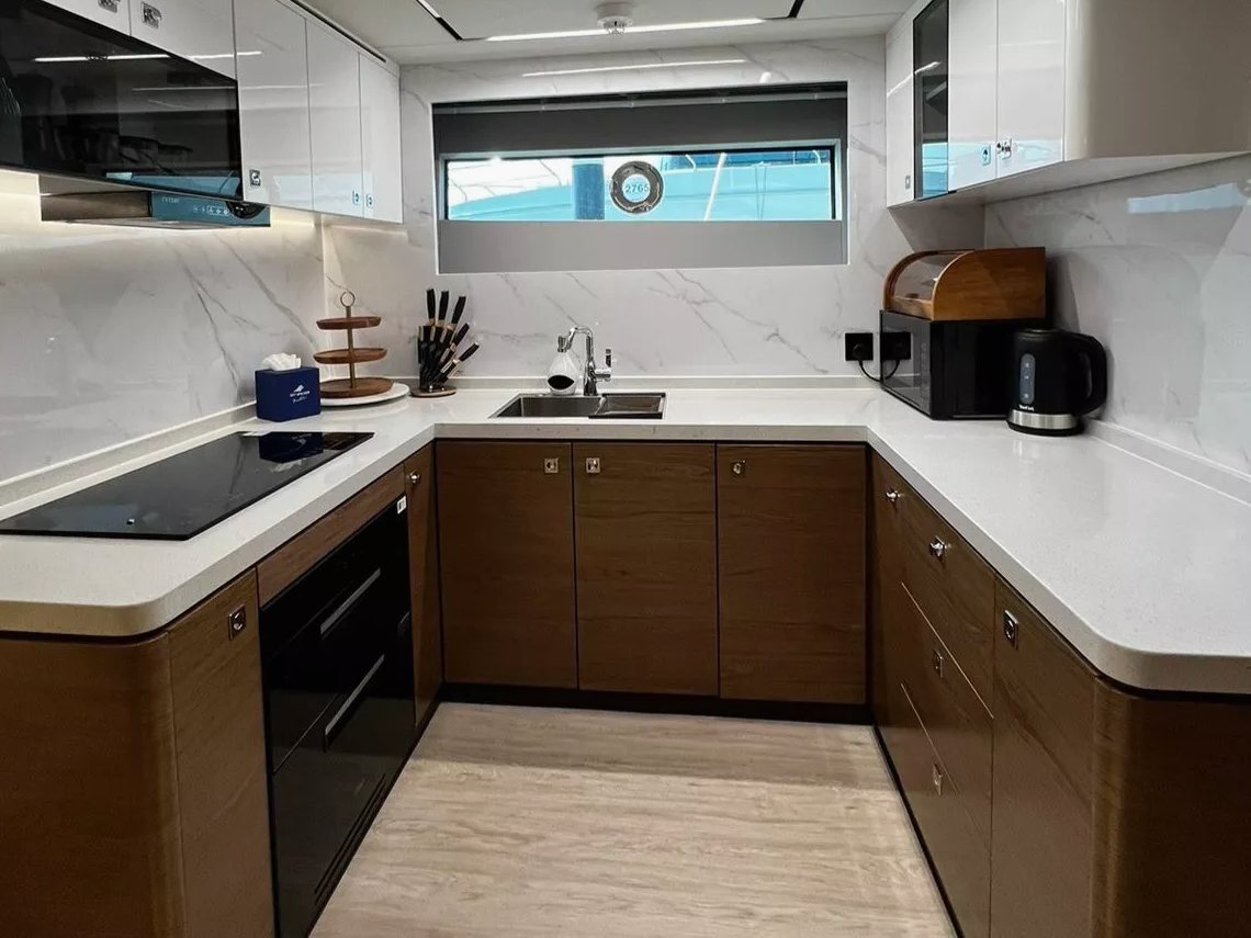 Sky Walker Maka yacht, image 5