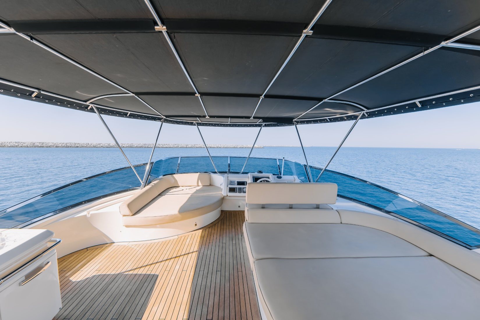 Azimut Viktoria yacht, image 4