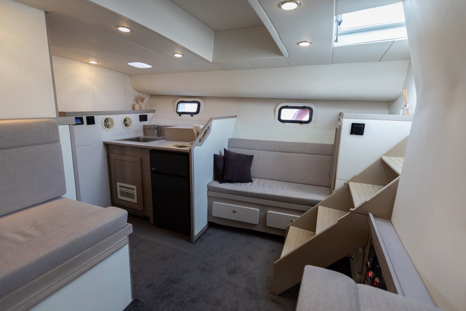 A-Salt Weapon Sport Fishing yacht, image 13