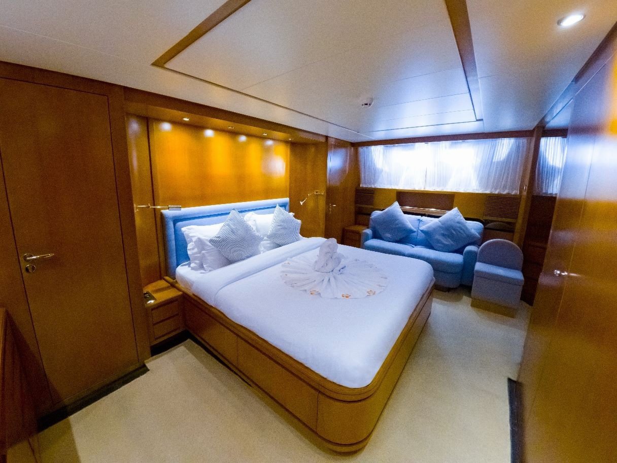 San Lorenzo yacht, image 4