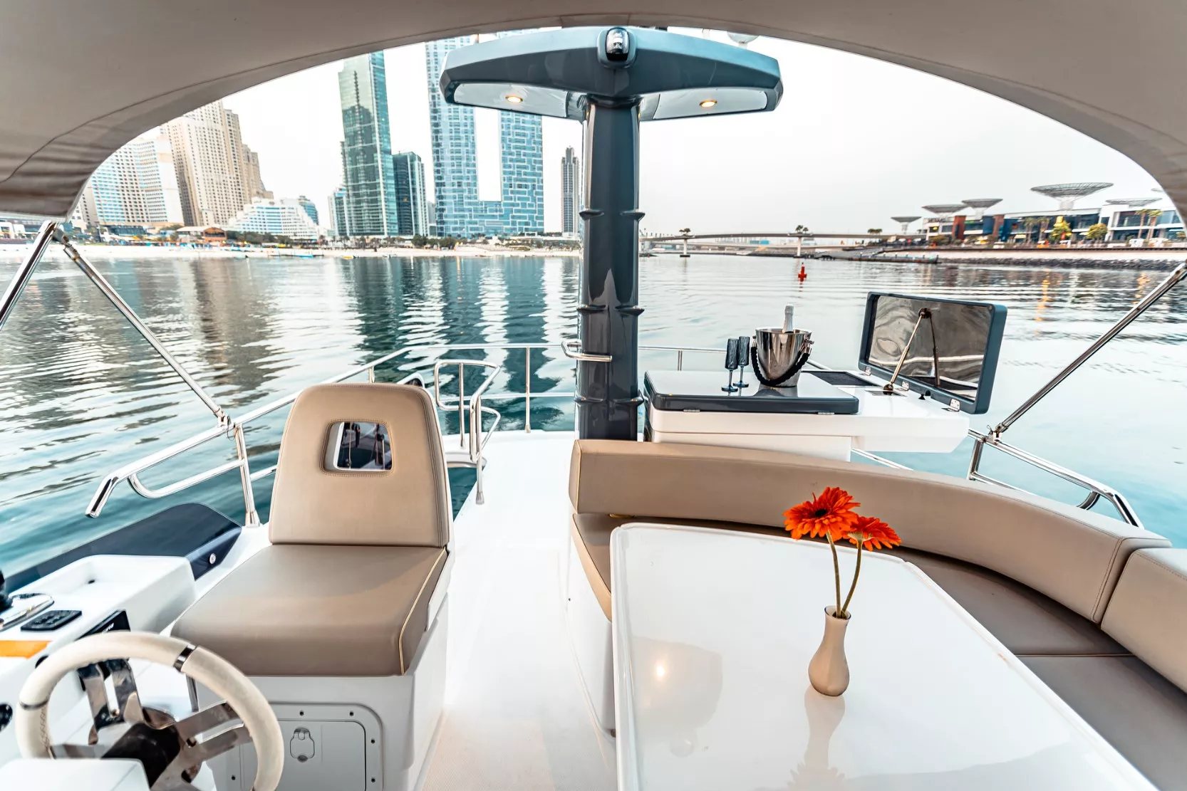 Azimut Magellano 43 ft yacht, image 6