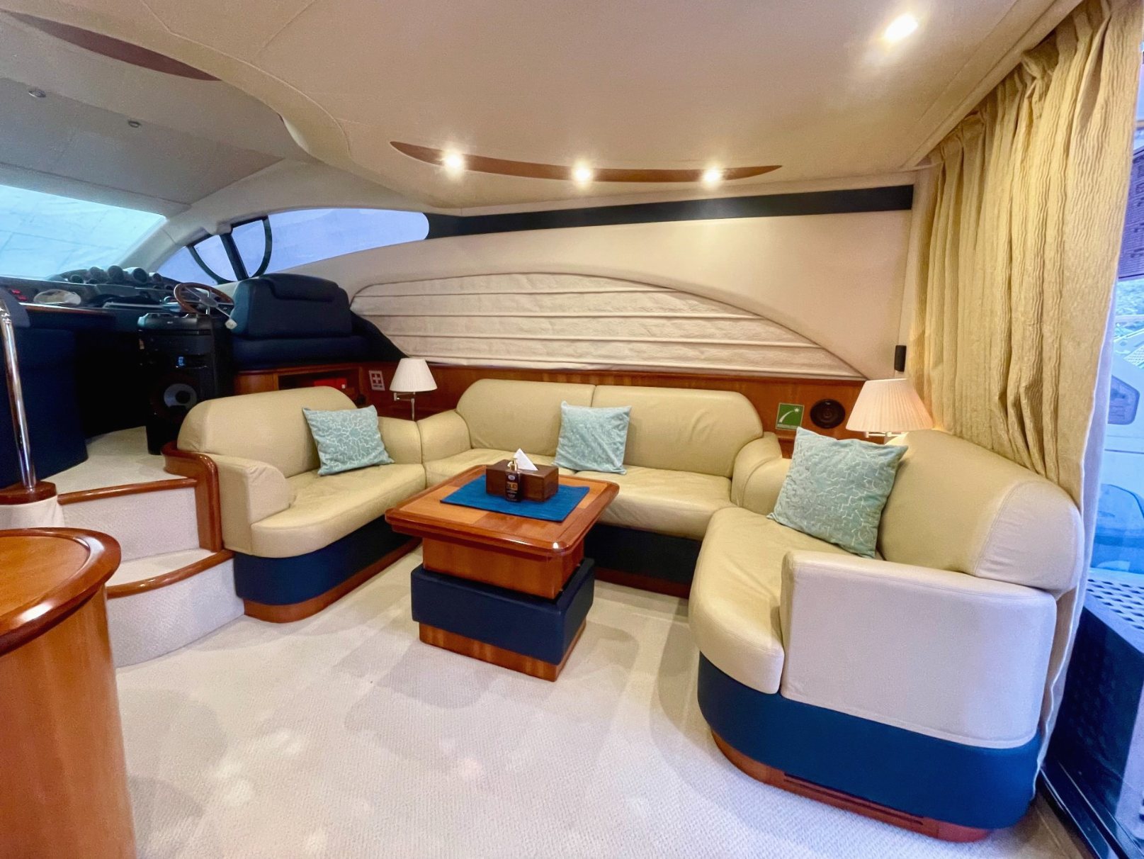 Azimut Grand Crew yacht, image 2
