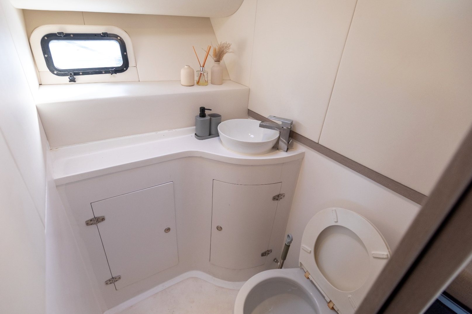 A-Salt Weapon Sport Fishing yacht, image 3